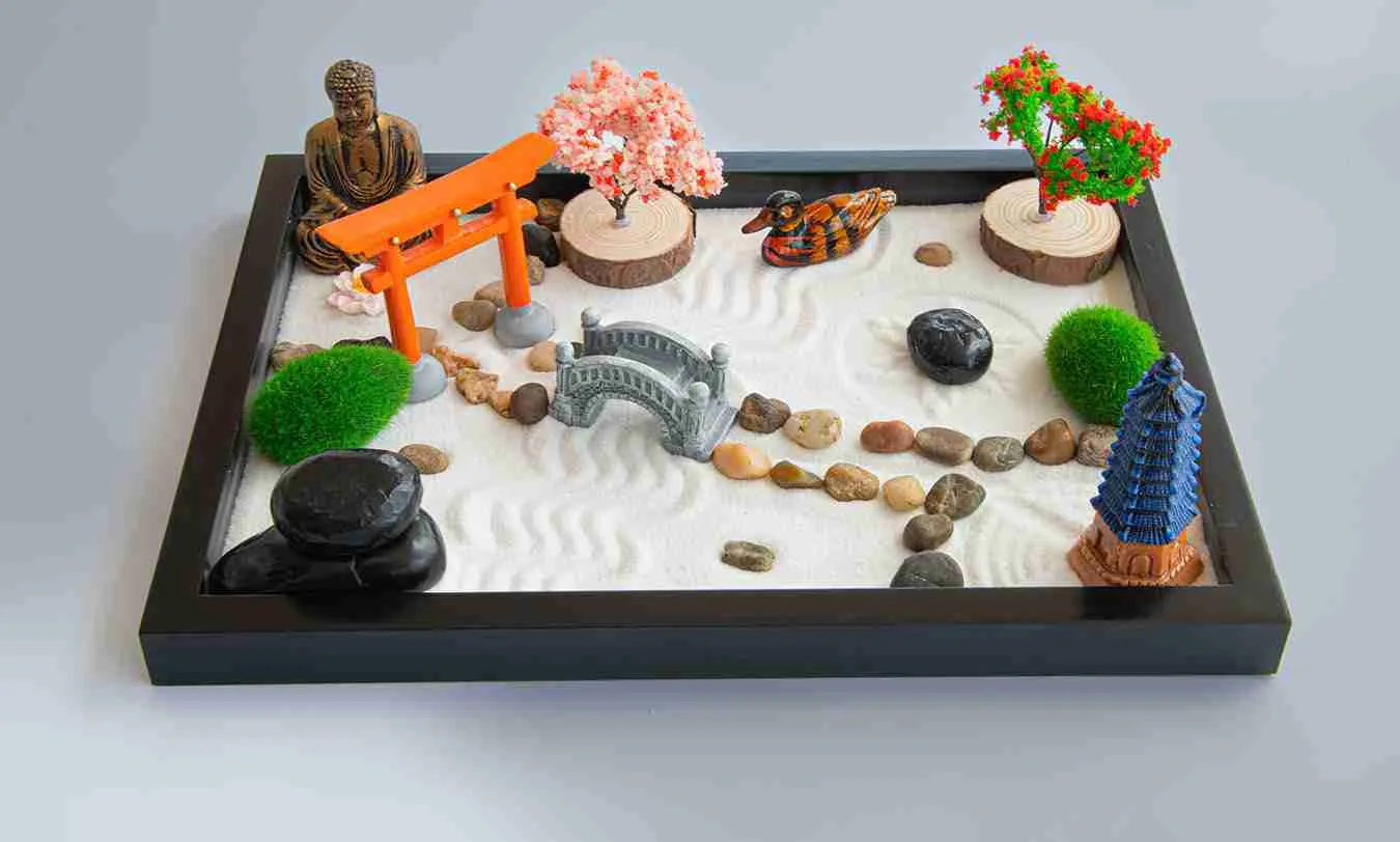 D divinified desk Zen garden